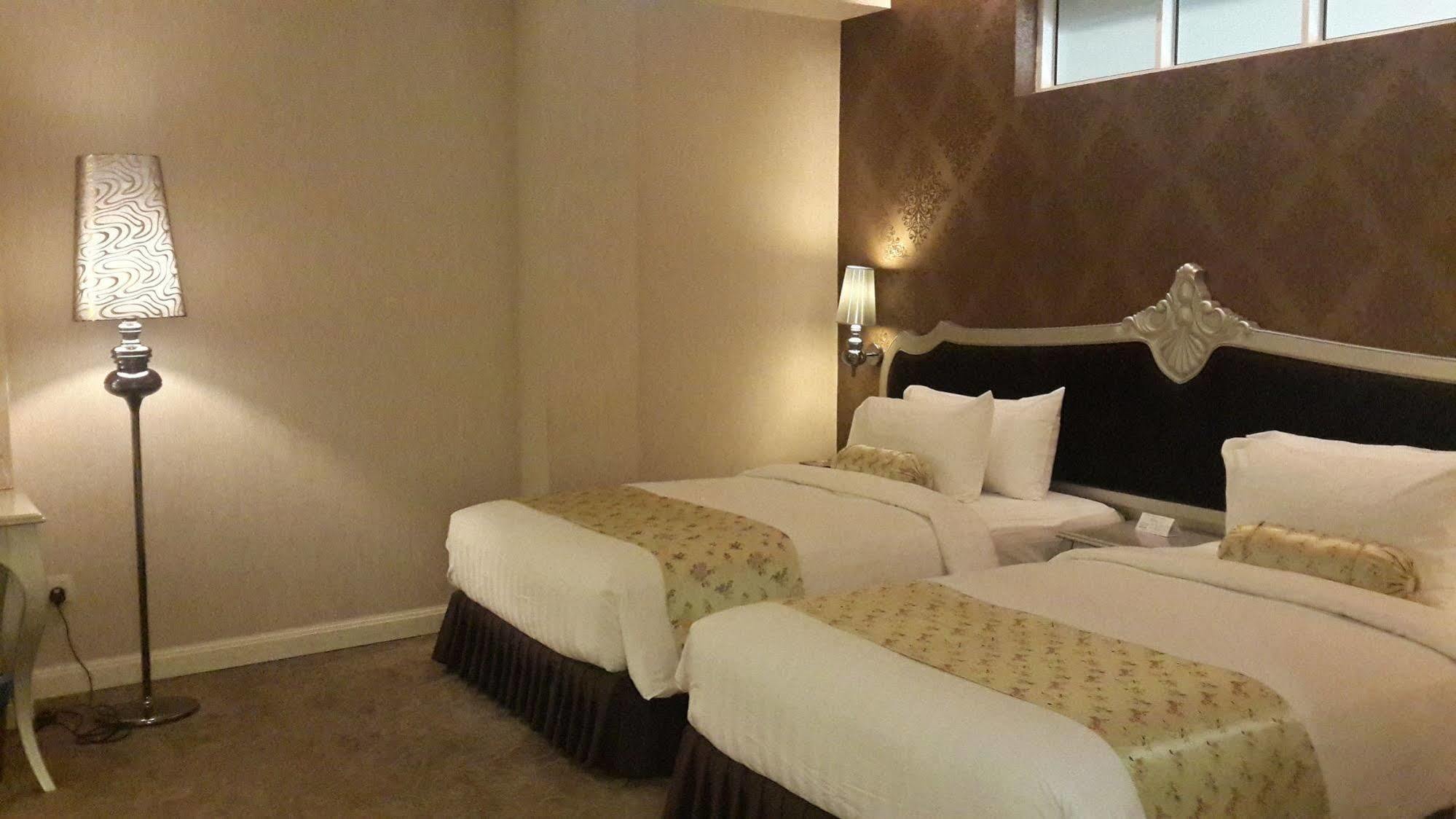 Rc Hotel Melaka Esterno foto